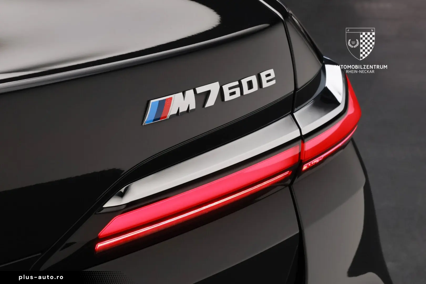 BMW M760 e xDrive Pano Innovation Komfort Iconic