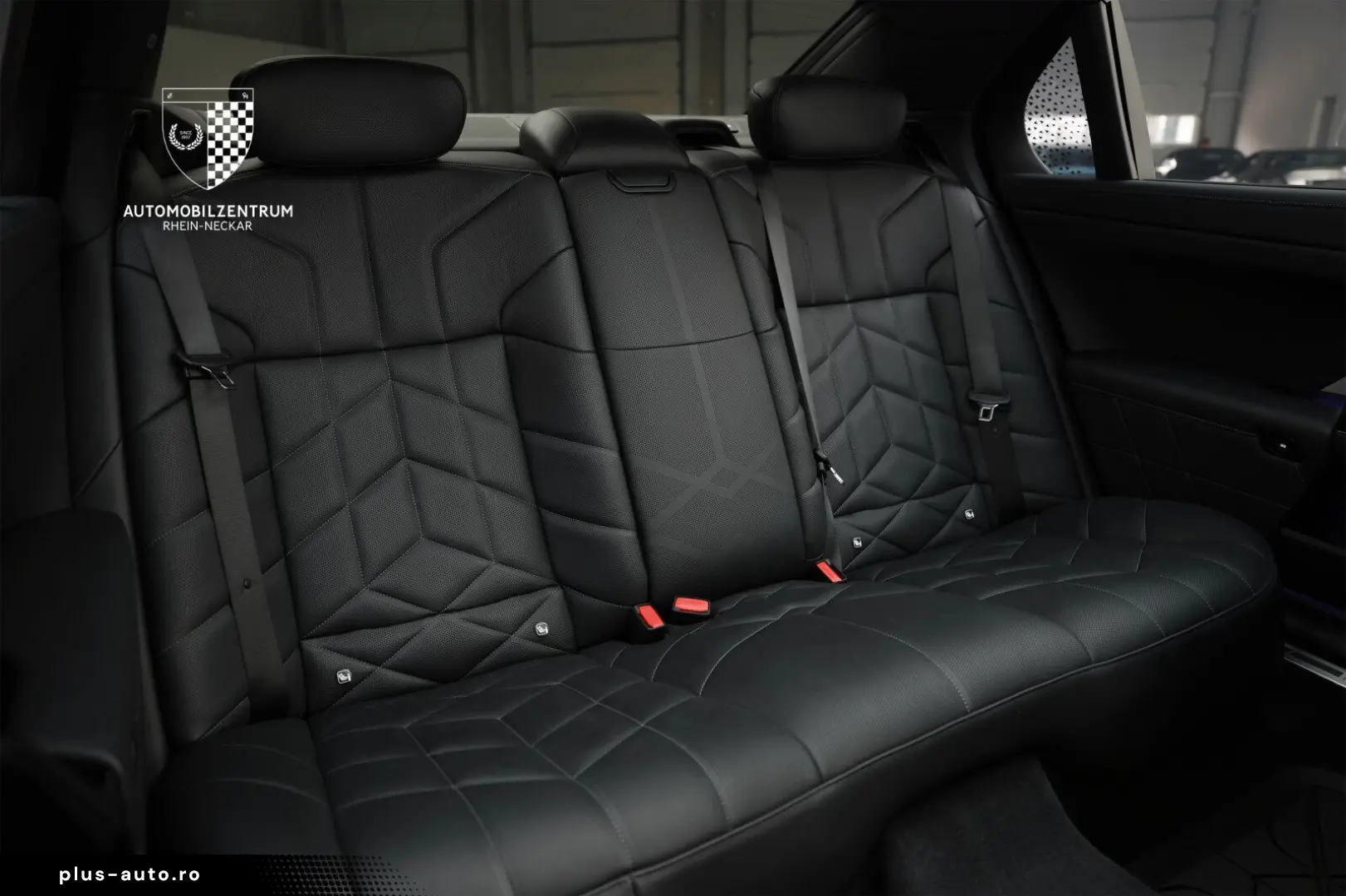 BMW M760 e xDrive Pano Innovation Komfort Iconic