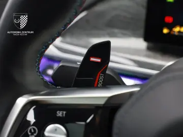 BMW M760 e xDrive Pano Innovation Komfort Iconic