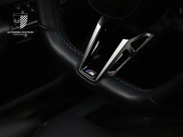 BMW M760 e xDrive Pano Innovation Komfort Iconic