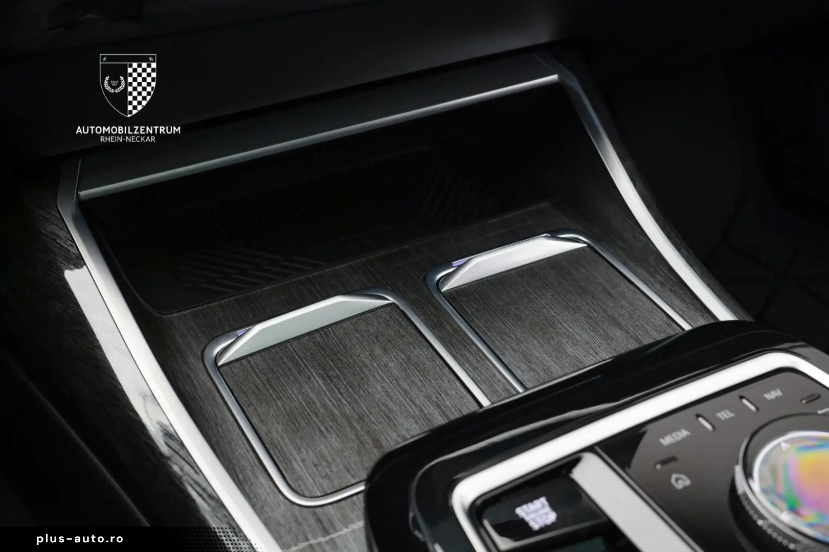 BMW M760 e xDrive Pano Innovation Komfort Iconic