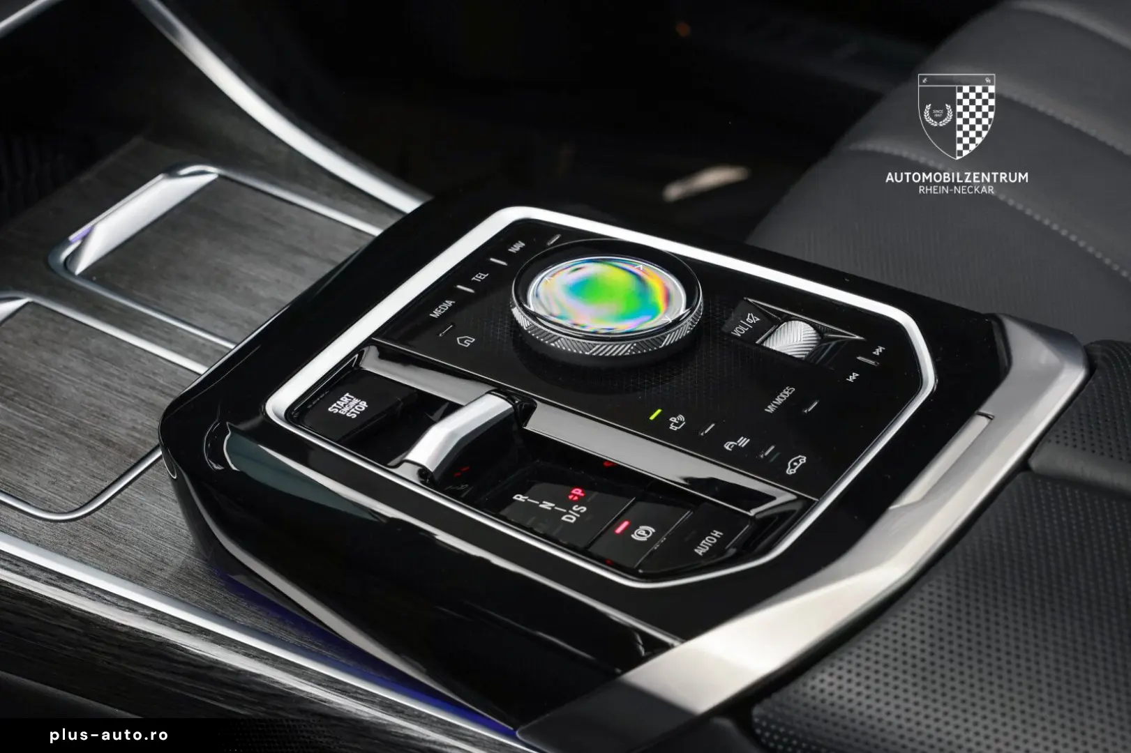 BMW M760 e xDrive Pano Innovation Komfort Iconic