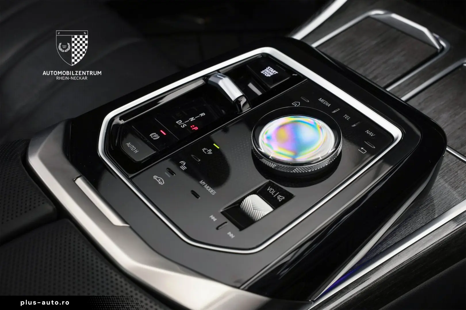 BMW M760 e xDrive Pano Innovation Komfort Iconic