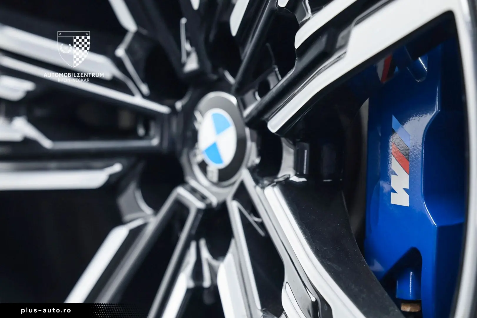 BMW M760 e xDrive Pano Innovation Komfort Iconic