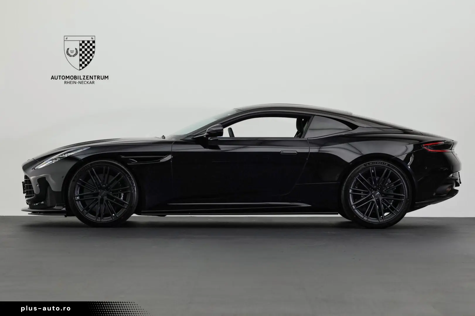 ASTON MARTIN DB12 Coupe FullCarbon Bowers&Wilkins Keramik