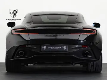 ASTON MARTIN DB12 Coupe FullCarbon Bowers&Wilkins Keramik