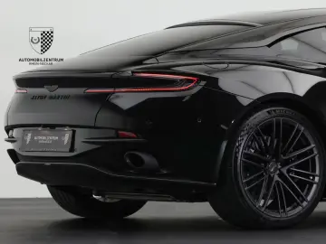ASTON MARTIN DB12 Coupe FullCarbon Bowers&Wilkins Keramik