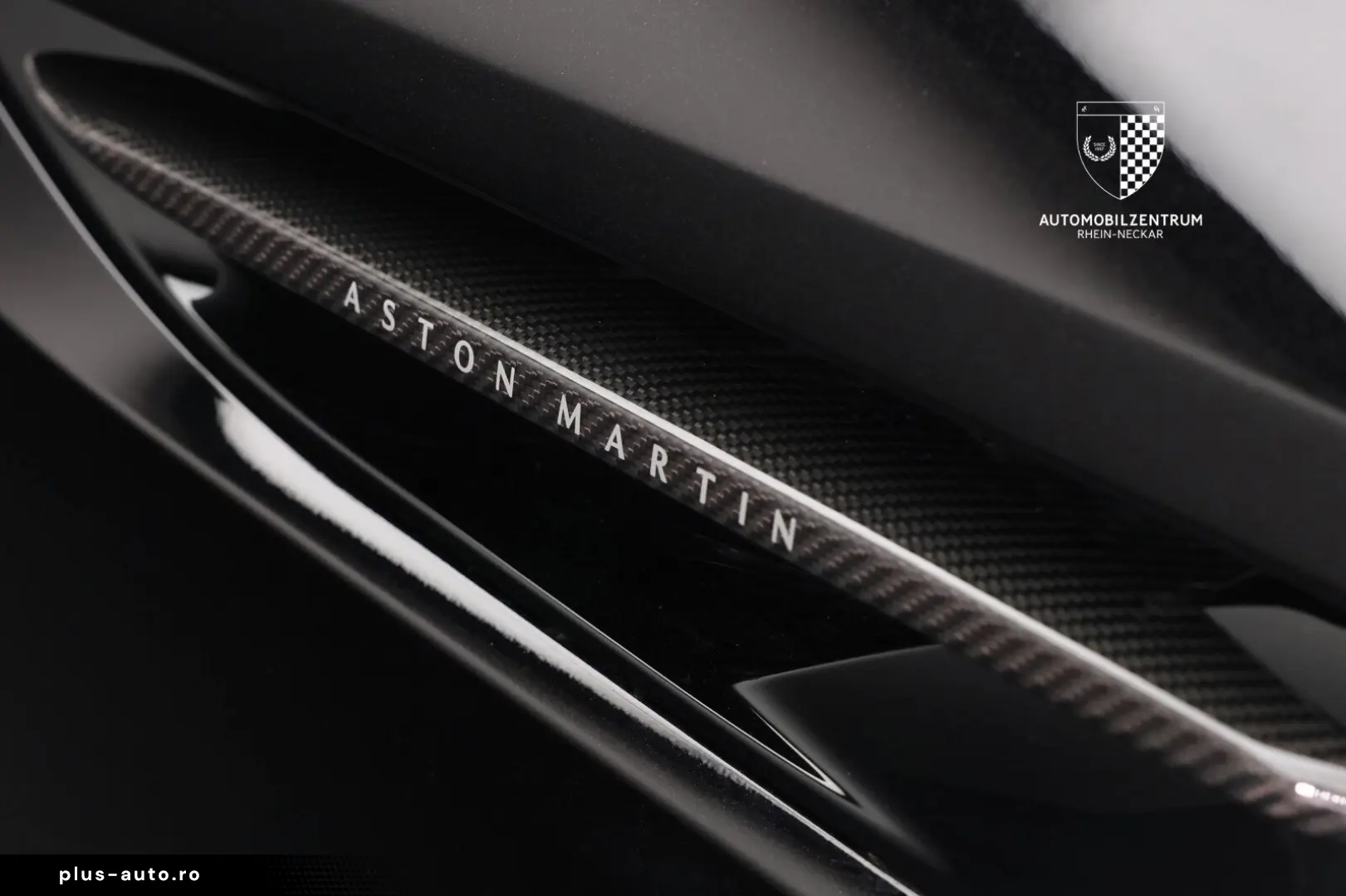 ASTON MARTIN DB12 Coupe FullCarbon Bowers&Wilkins Keramik