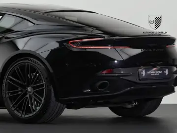 ASTON MARTIN DB12 Coupe FullCarbon Bowers&Wilkins Keramik