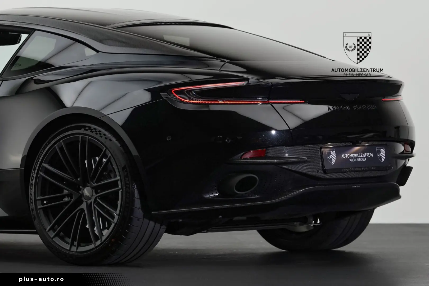 ASTON MARTIN DB12 Coupe FullCarbon Bowers&Wilkins Keramik