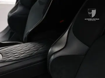 ASTON MARTIN DB12 Coupe FullCarbon Bowers&Wilkins Keramik