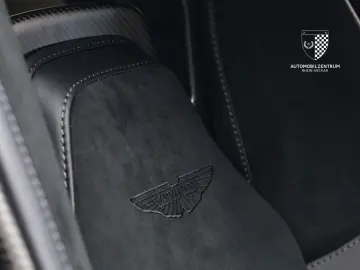 ASTON MARTIN DB12 Coupe FullCarbon Bowers&Wilkins Keramik