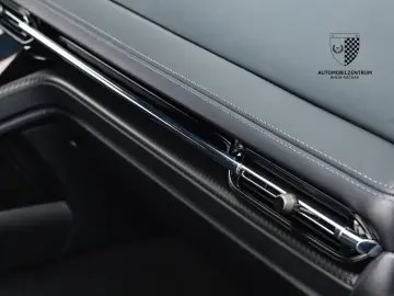 ASTON MARTIN DB12 Coupe FullCarbon Bowers&Wilkins Keramik