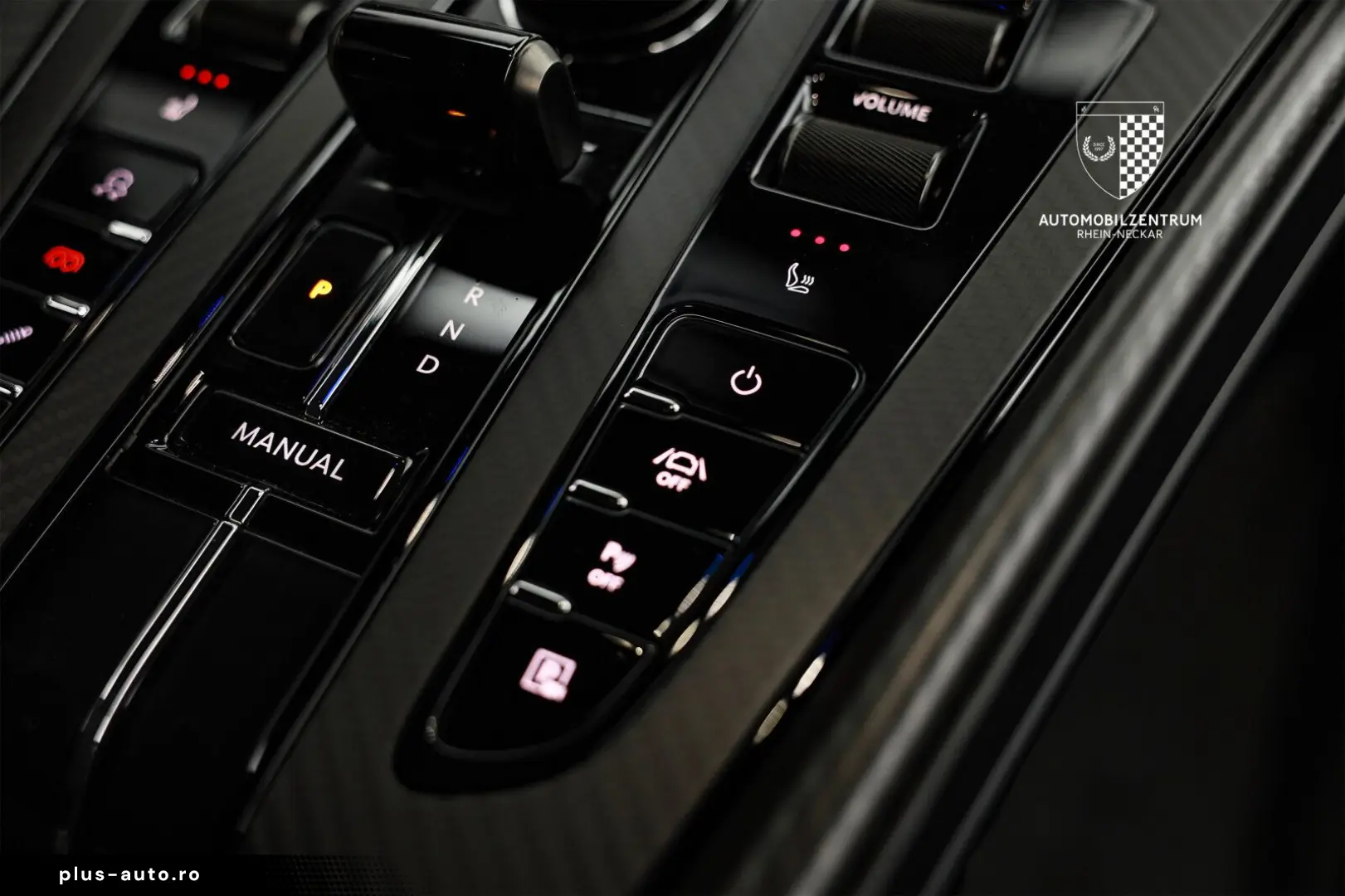 ASTON MARTIN DB12 Coupe FullCarbon Bowers&Wilkins Keramik