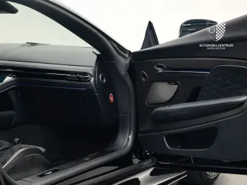 ASTON MARTIN DB12 Coupe FullCarbon Bowers&Wilkins Keramik