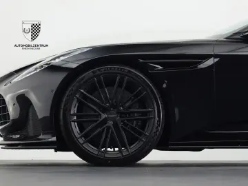 ASTON MARTIN DB12 Coupe FullCarbon Bowers&Wilkins Keramik