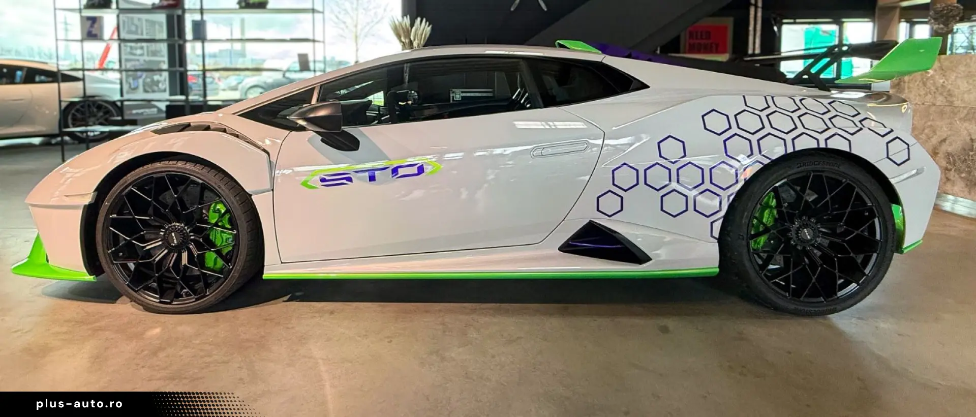 LAMBORGHINI Huracán STO-1.HAND-GARANTIE-KLAPPE-SCHALENSITZE