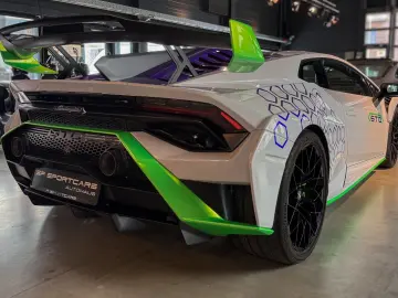 LAMBORGHINI Huracán STO-1.HAND-GARANTIE-KLAPPE-SCHALENSITZE