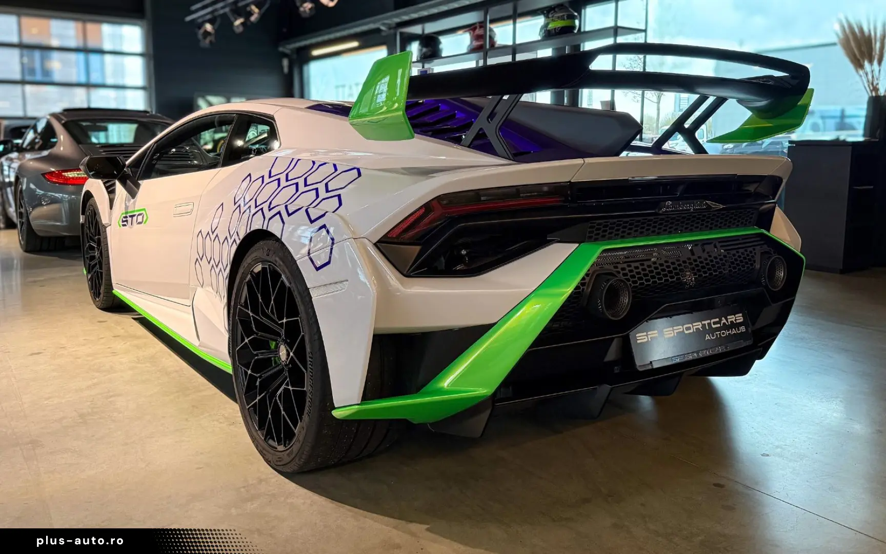 LAMBORGHINI Huracán STO-1.HAND-GARANTIE-KLAPPE-SCHALENSITZE