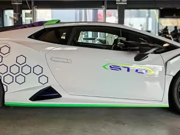 LAMBORGHINI Huracán STO-1.HAND-GARANTIE-KLAPPE-SCHALENSITZE