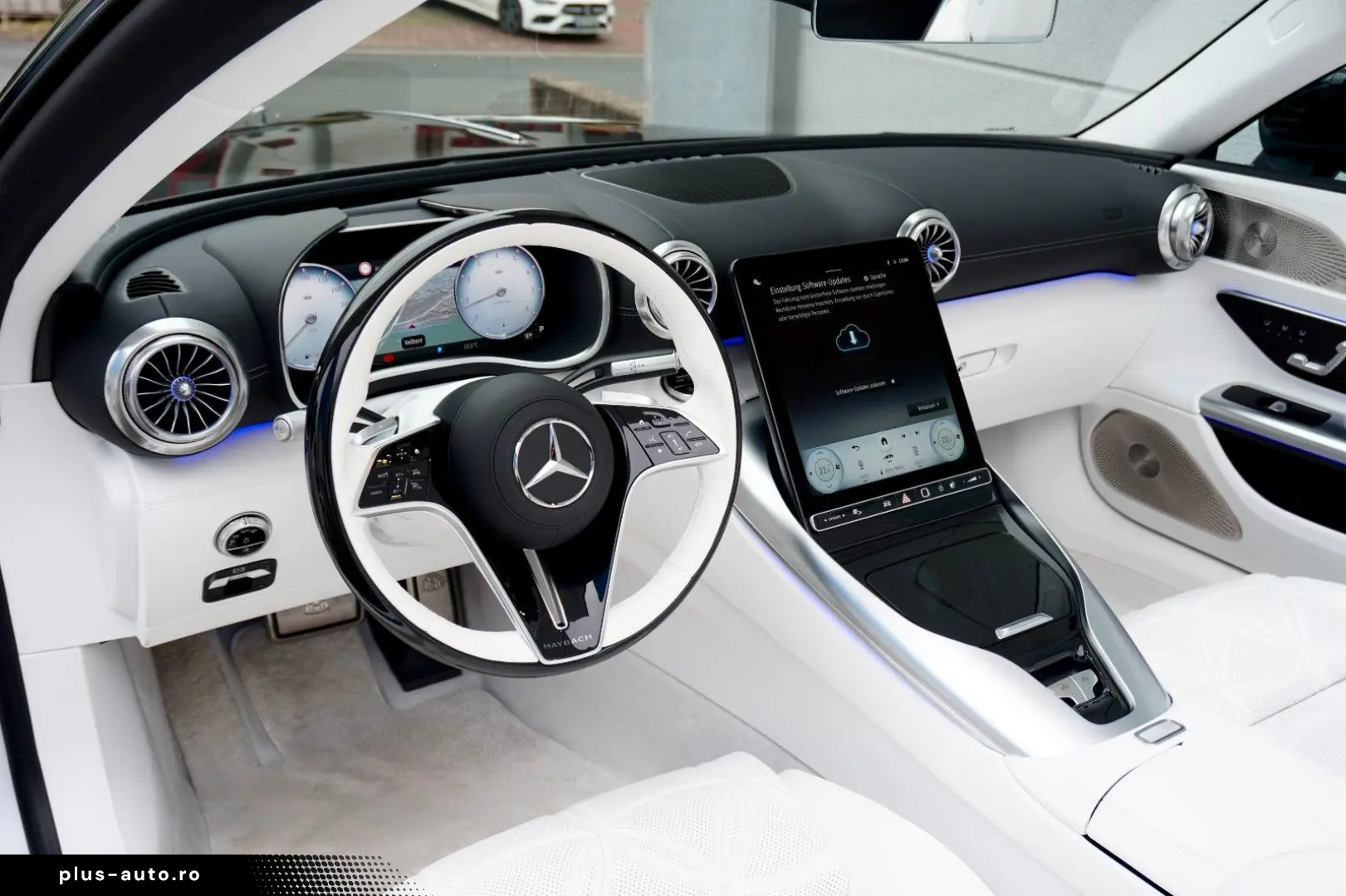 MAYBACH SL 680 MAYBACH MONOGRAM SERIES WHITE AMBIENCE