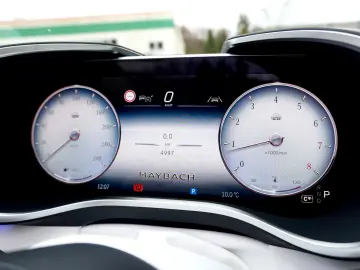 MAYBACH SL 680 MAYBACH MONOGRAM SERIES WHITE AMBIENCE