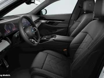 BMW 530e MSport AHK Pano DAProf 20 LM PA