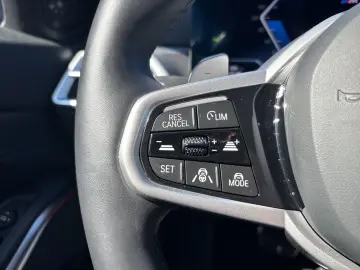 BMW 330e M-SPORT-PRO