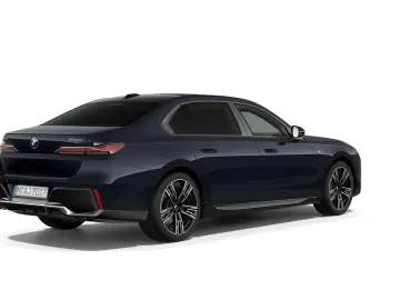 BMW 740d xDrive M Sport PanoSky StHzg TV Autobahnas