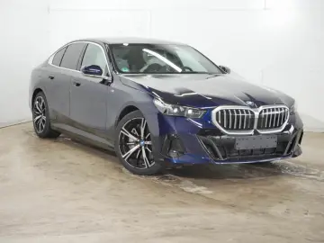 BMW 550e M Sport ACC IntAkt.Pano.Icon.Sitzbel.360H K