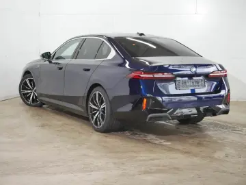 BMW 550e M Sport ACC IntAkt.Pano.Icon.Sitzbel.360H K