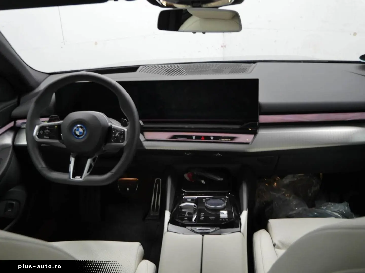BMW 550e M Sport ACC IntAkt.Pano.Icon.Sitzbel.360H K