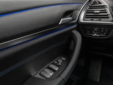 BMW X3 xD30i  M Sport Panorama Laser 360 HUD DAB H K