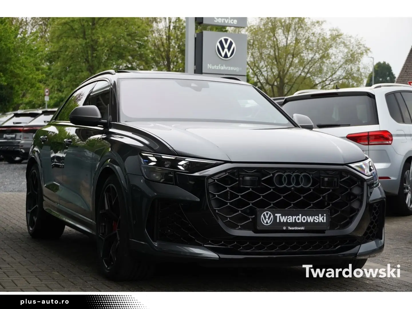 AUDI RSQ8 Performance Matrix Keramik HUD AHK 305 KMH