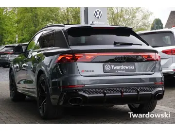 AUDI RSQ8 Performance Matrix Keramik HUD AHK 305 KMH