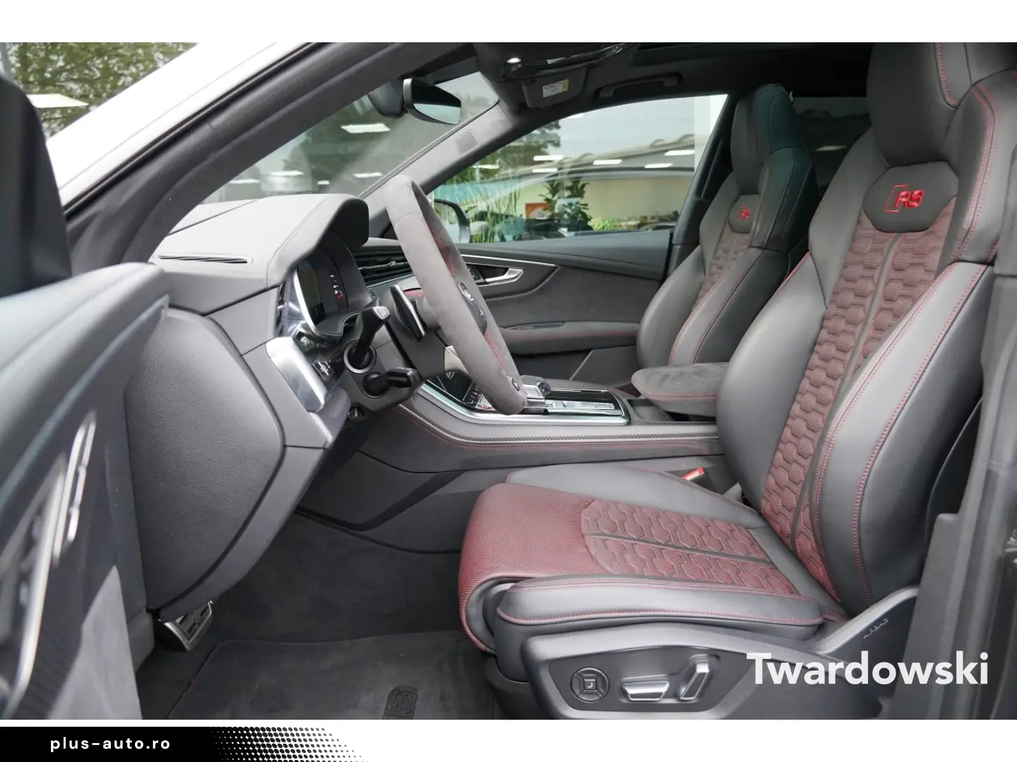 AUDI RSQ8 Performance Matrix Keramik HUD AHK 305 KMH