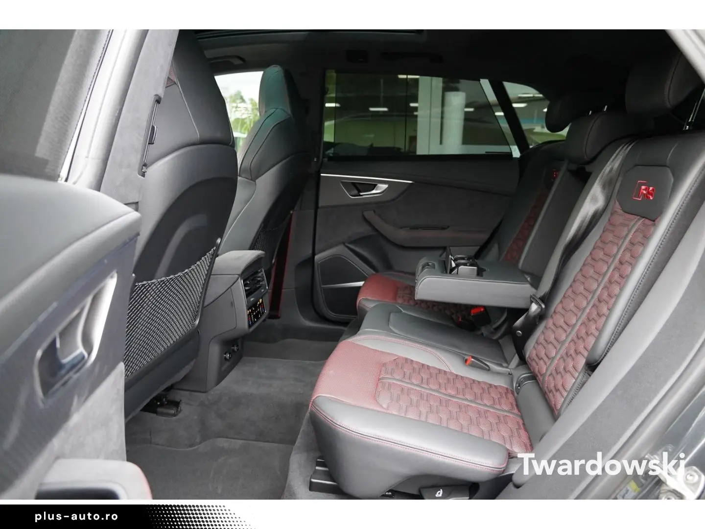 AUDI RSQ8 Performance Matrix Keramik HUD AHK 305 KMH