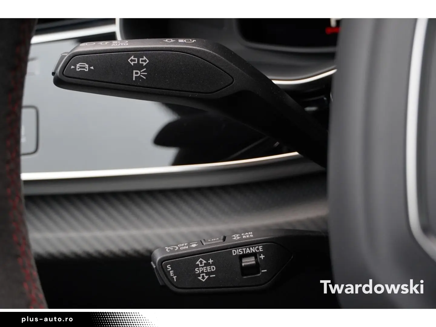 AUDI RSQ8 Performance Matrix Keramik HUD AHK 305 KMH
