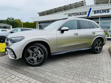 MERCEDES-BENZ GLC 300 d 4M  AMG  AHK  Panodach  360   Standh