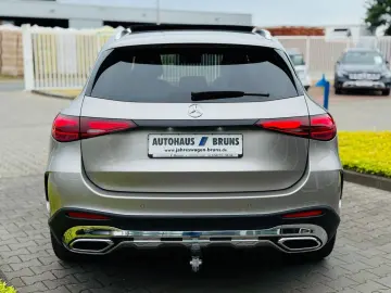 MERCEDES-BENZ GLC 300 d 4M  AMG  AHK  Panodach  360   Standh