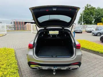 MERCEDES-BENZ GLC 300 d 4M  AMG  AHK  Panodach  360   Standh