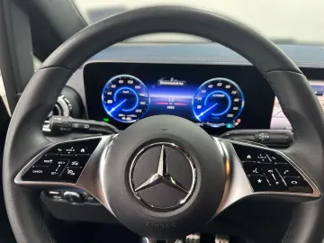 MERCEDES-BENZ EQV 300 Lang WideScreen 360  Multibeam