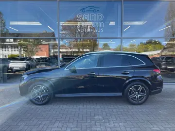 MERCEDES-BENZ GLC 300 d 4M AMG Line Premium Fahrass …