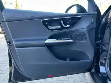 MERCEDES-BENZ GLC 300 d 4M AMG Line Premium Fahrass …