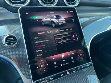 MERCEDES-BENZ GLC 300 d 4M AMG Line Premium Fahrass …