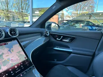 MERCEDES-BENZ GLC 300 d 4M AMG Line Premium Fahrass …