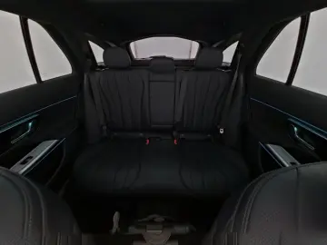 MERCEDES-BENZ E 300 de 4M T AMG Night Digital Supers…