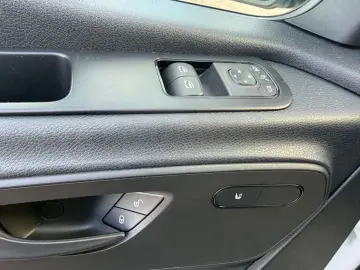 MERCEDES-BENZ Sprinter Mixto L2 RWD 317 CDI 6-Sitzer