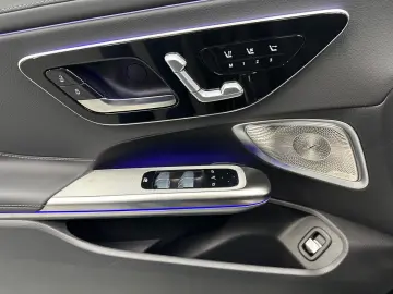 MERCEDES-BENZ CLE 450 4Matic AMG HUD 360  AHK DIGITA…