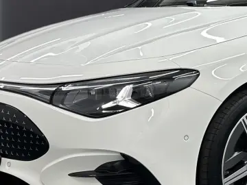 MERCEDES-BENZ CLA 350 4Matic AMG DISTR MULTI HANDS-FREE